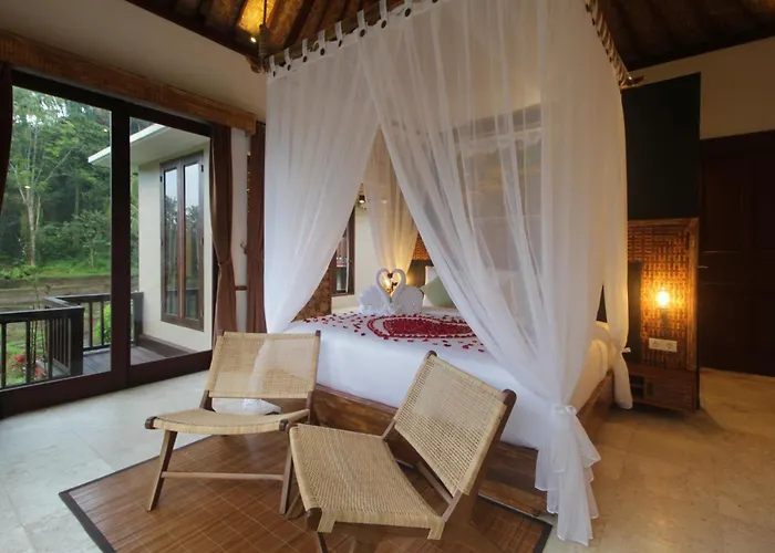 ヴィラ The Tirta Sari *