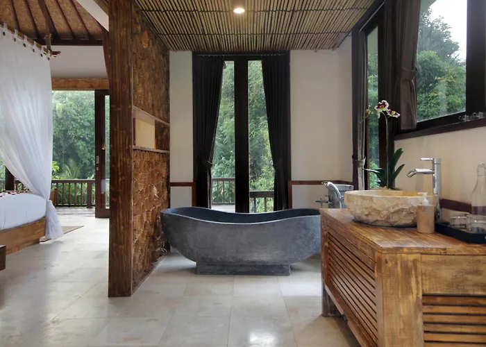 ヴィラ The Tirta Sari *