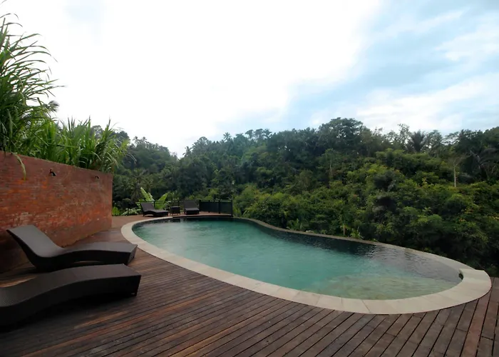 The Tirta Sari テガララン
